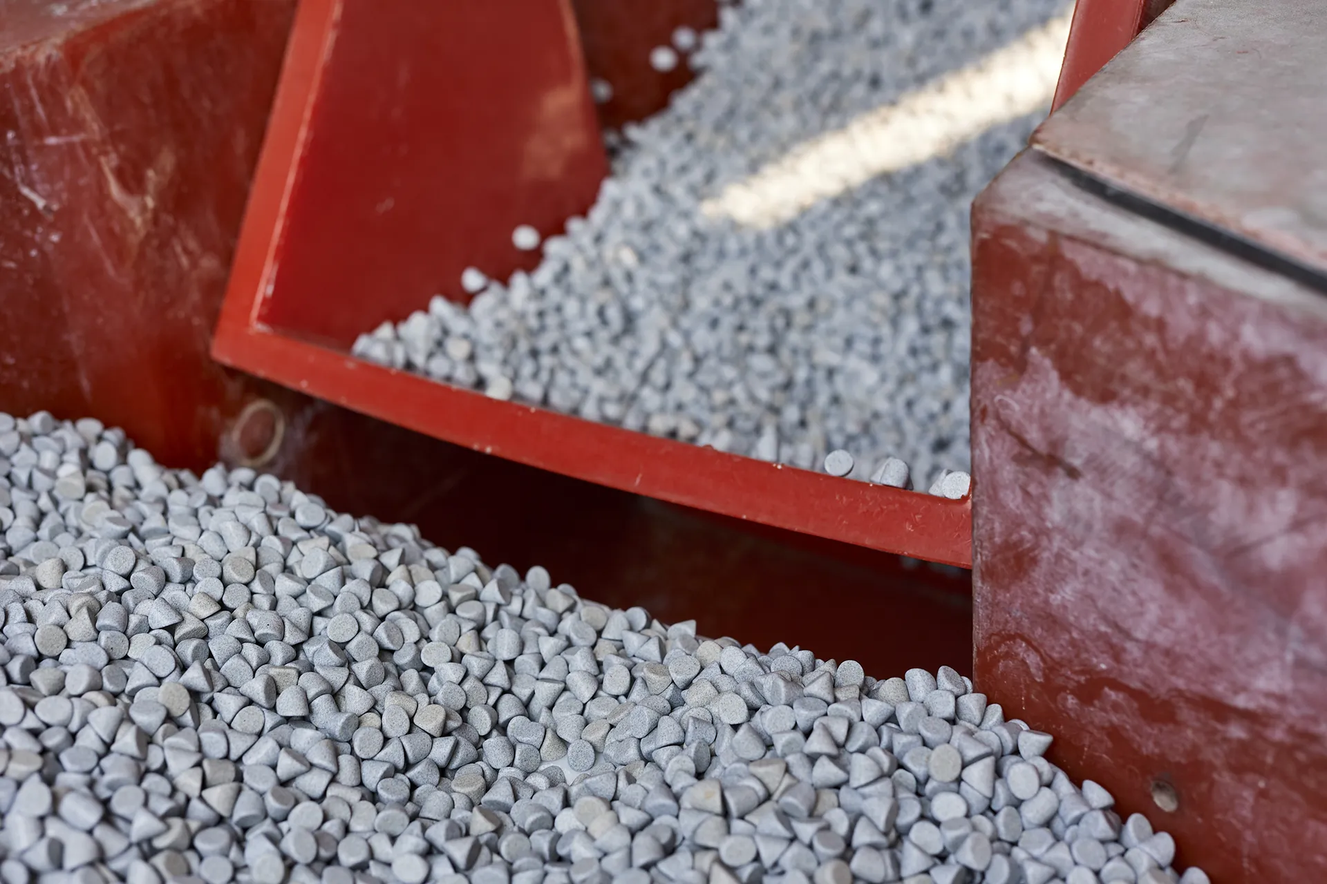 Burattatura acciaio inox Reggio Emilia Parma La Micropallinatura 3 Burattatura acciaio inox Reggio Emilia Parma La Micropallinatura 3